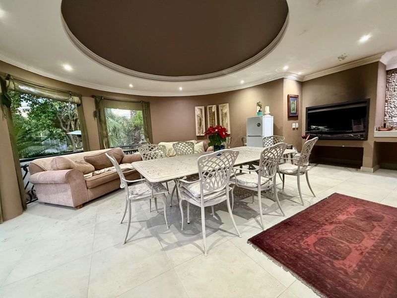 House For Sale In Bloemfontein - Photo 2