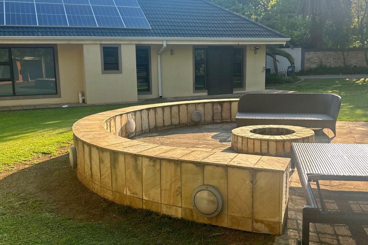 House Pending Sale In Vereeniging - Photo 2