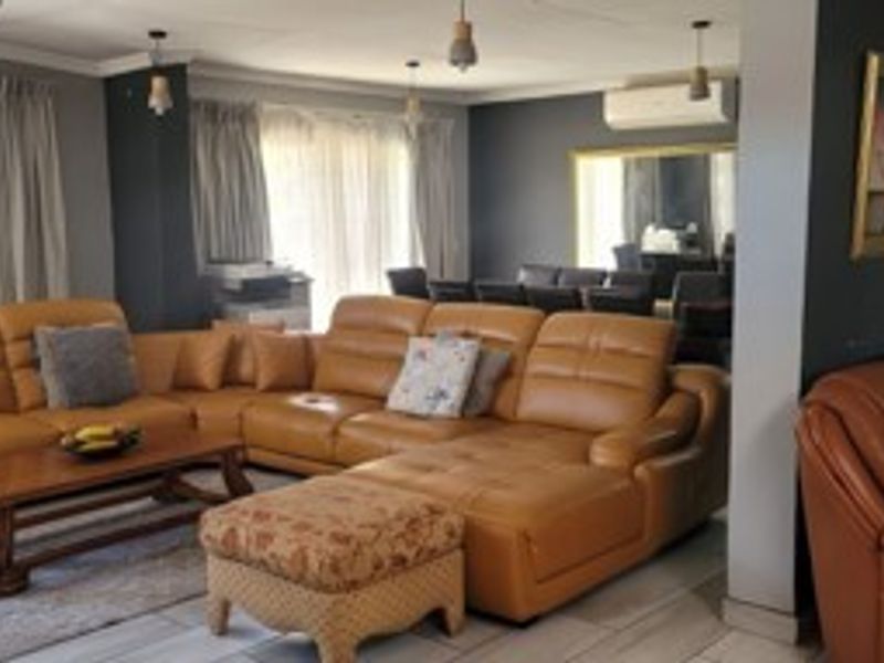 House For Sale In Kempton Park - Photo 2
