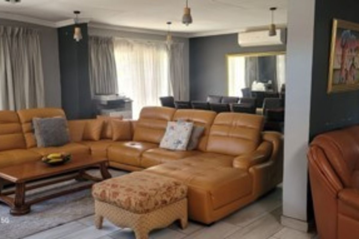 House For Sale In Kempton Park - Photo 2