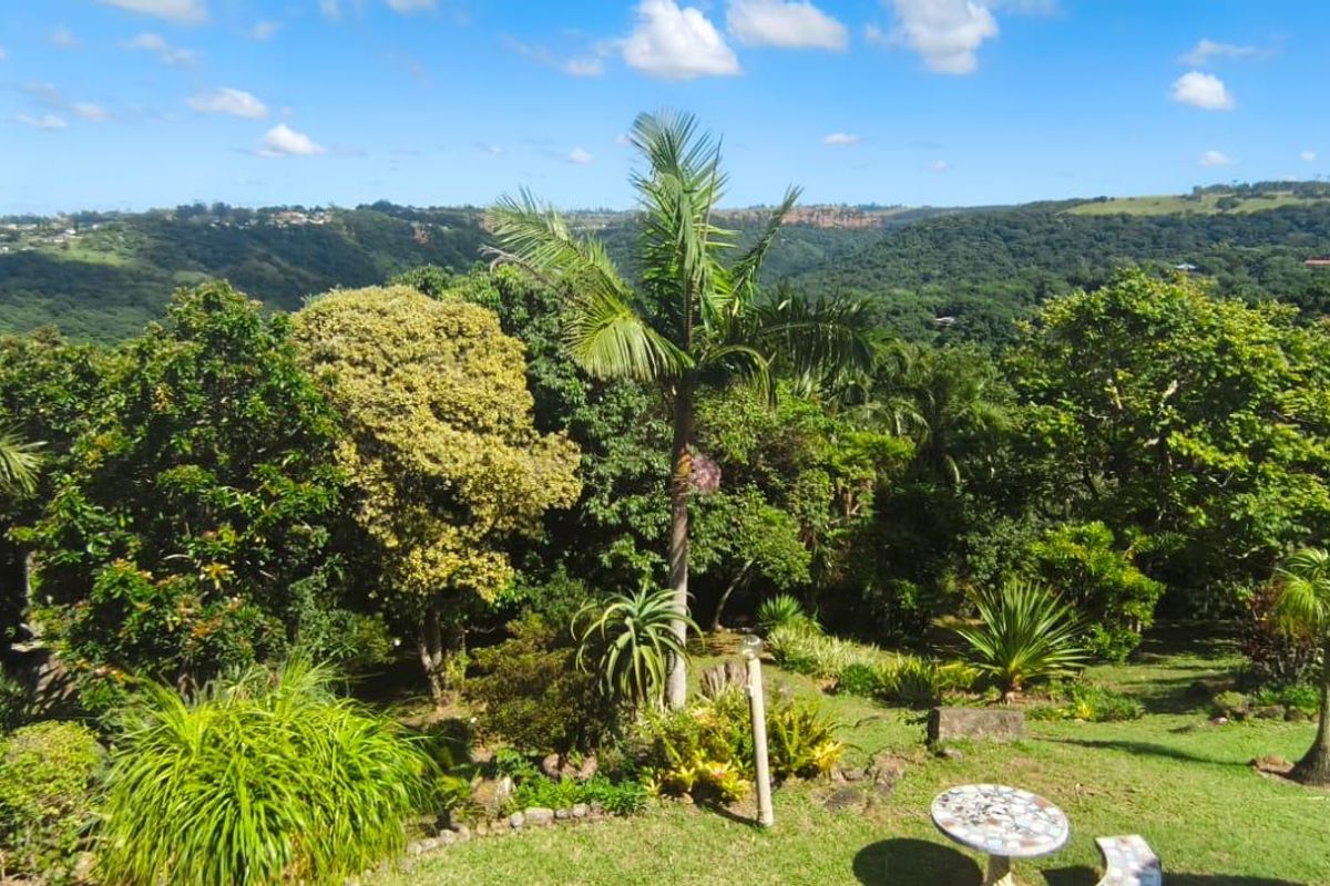 Townhouse For Sale In Port Edward - Photo 2