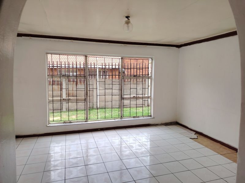 House Sold In Nigel - Photo 6