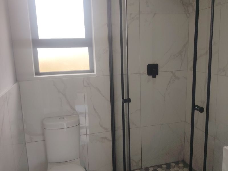 House Pending Sale In Nigel - Photo 4