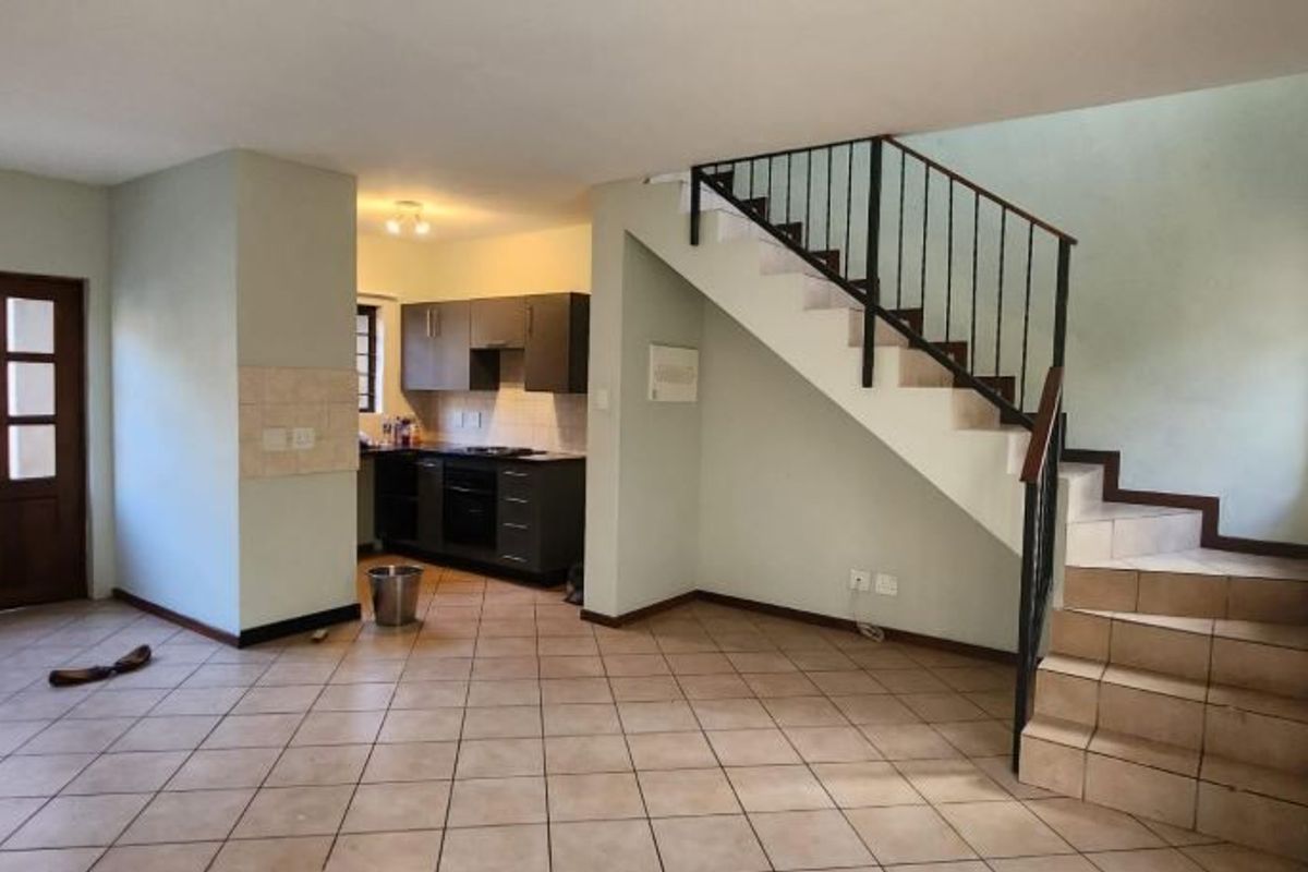 Townhouse For Sale In Midrand - Photo 4