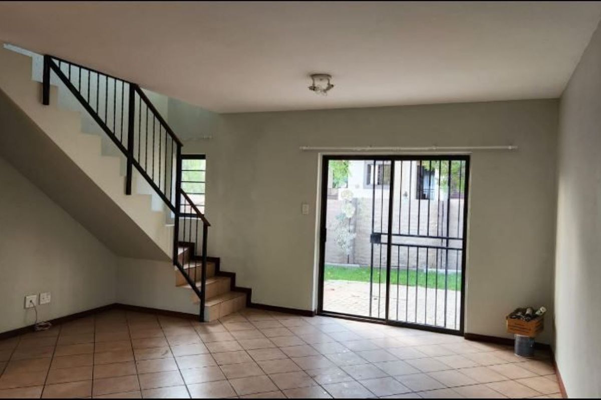 Townhouse For Sale In Midrand - Photo 5