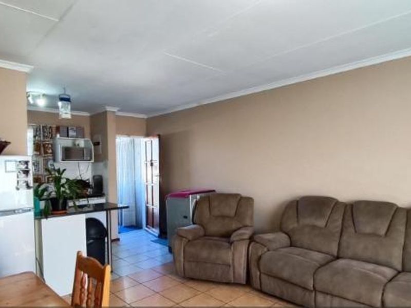 Apartment For Sale In Boksburg - Photo 3