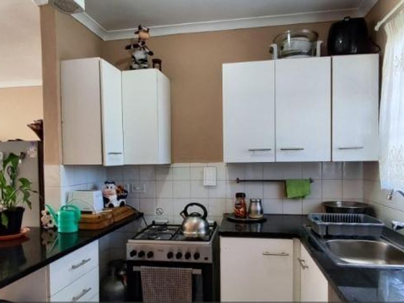Apartment For Sale In Boksburg - Photo 2