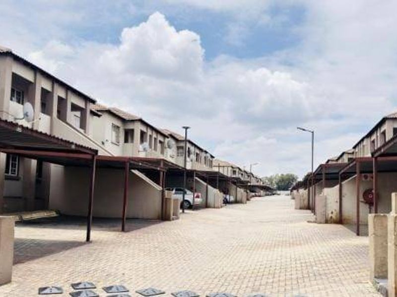 Apartment For Sale In Germiston - Photo 1