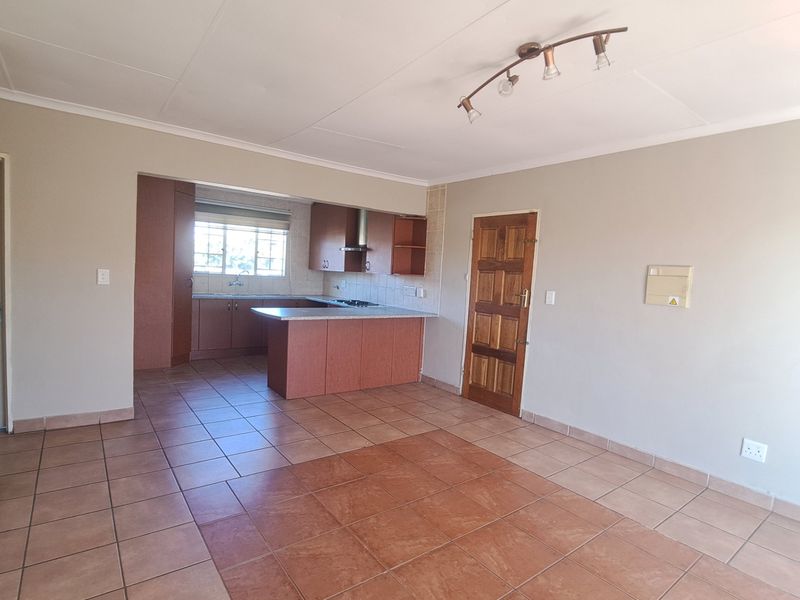 Townhouse For Sale In Midrand - Photo 6