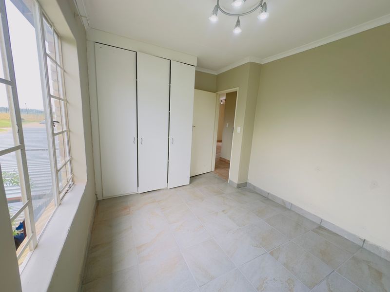 Townhouse For Sale In Midrand - Photo 10