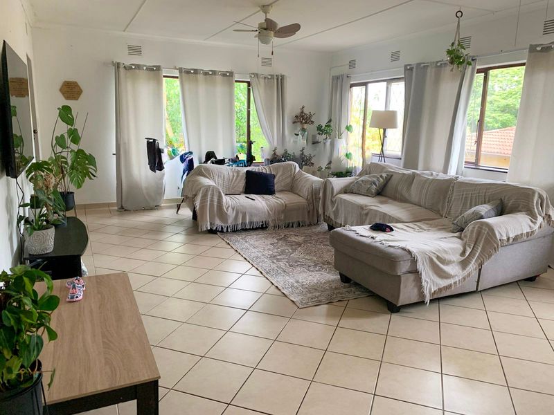 Townhouse Rental Monthly In Margate - Photo 5