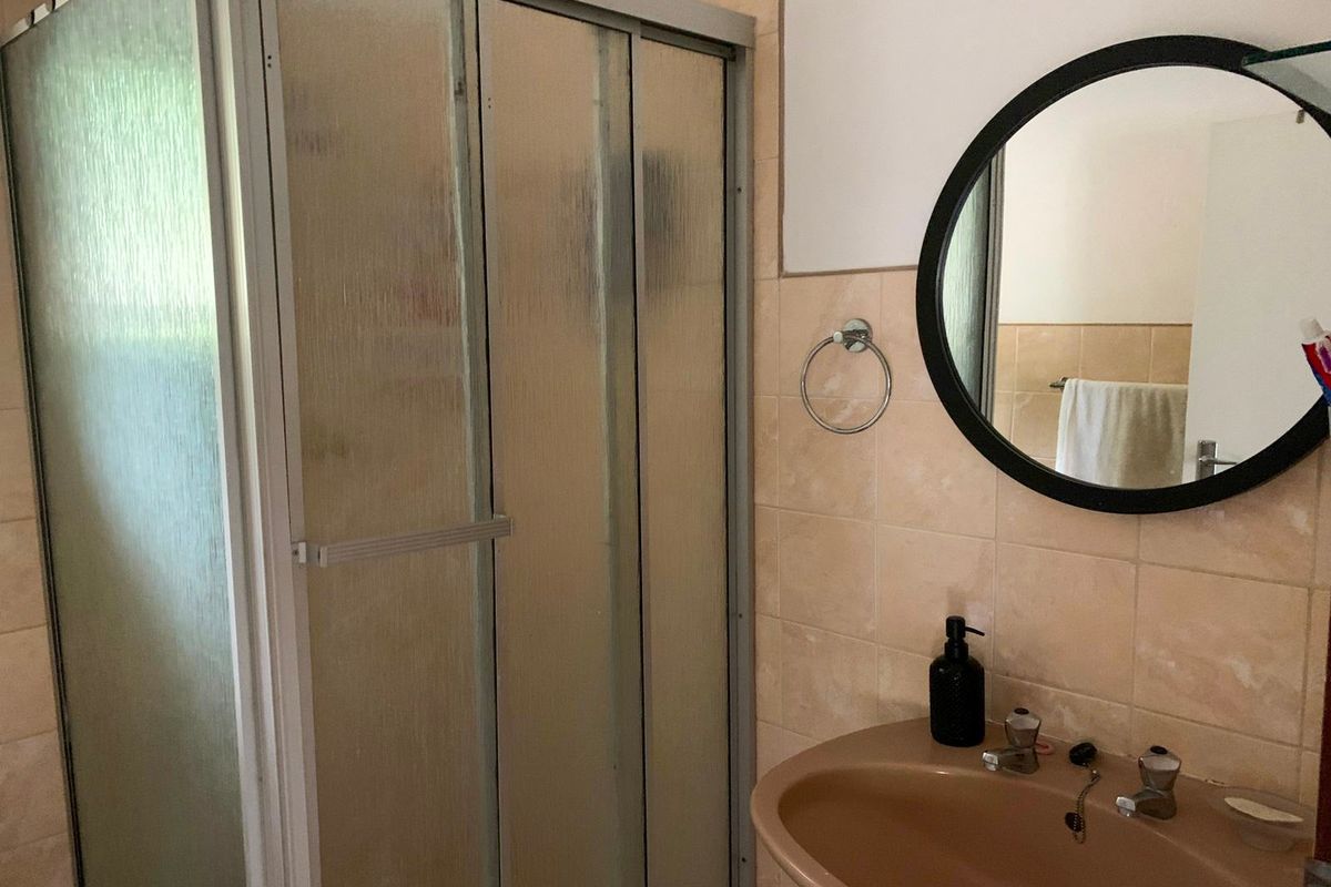 Townhouse Rental Monthly In Margate - Photo 2