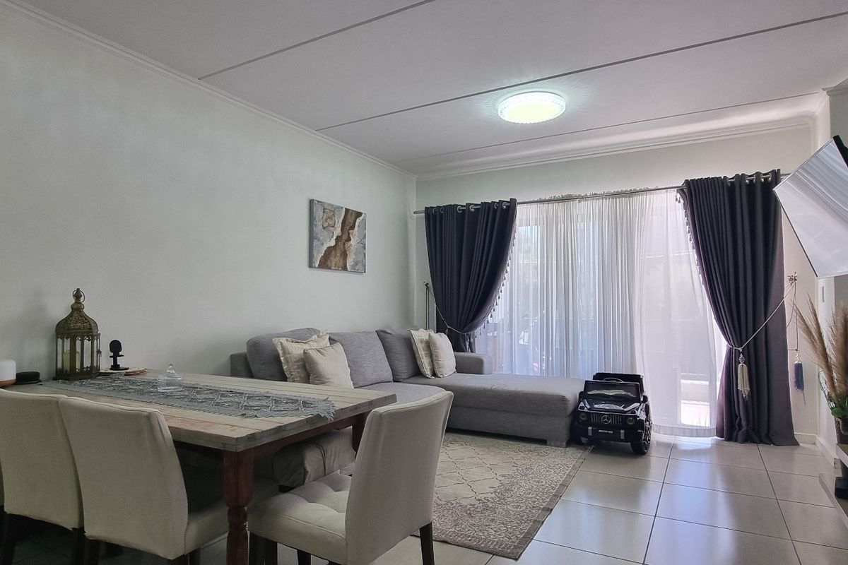 Apartment For Sale In Edenvale - Photo 3