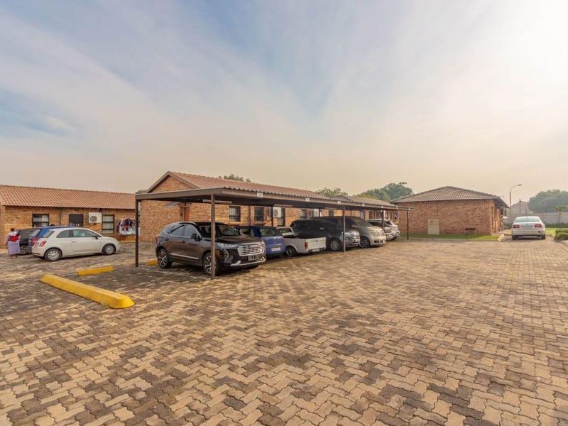 Townhouse For Sale In Boksburg - Photo 5