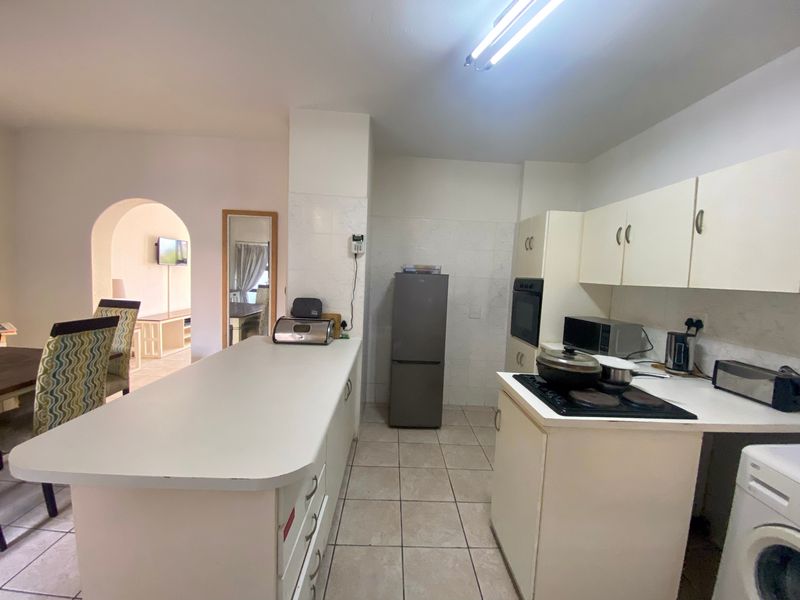 Townhouse Rental Monthly In Margate - Photo 7