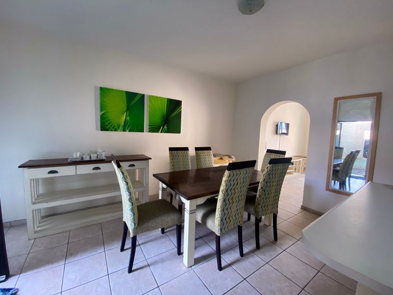 Townhouse Rental Monthly In Margate - Photo 4