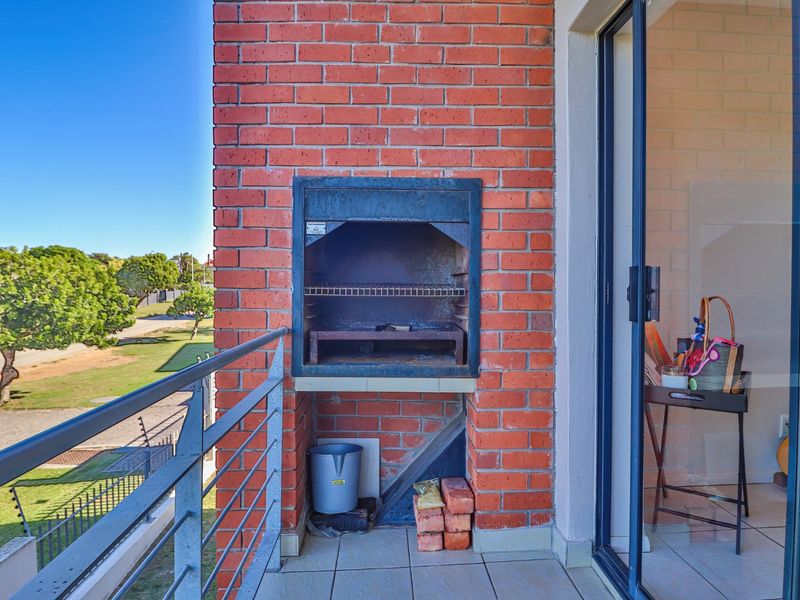 Apartment For Sale In Port Elizabeth - Photo 10