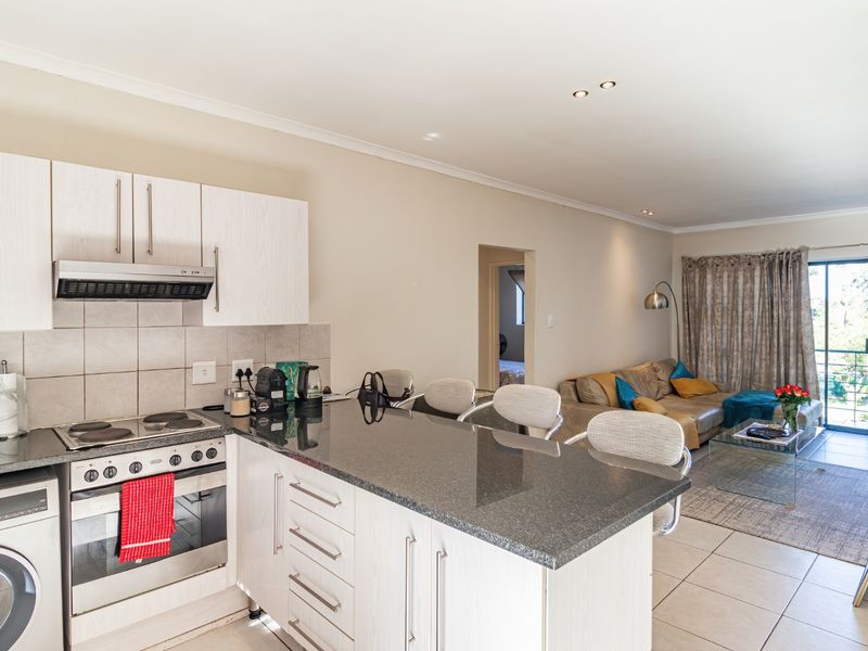 Apartment For Sale In Port Elizabeth - Photo 3