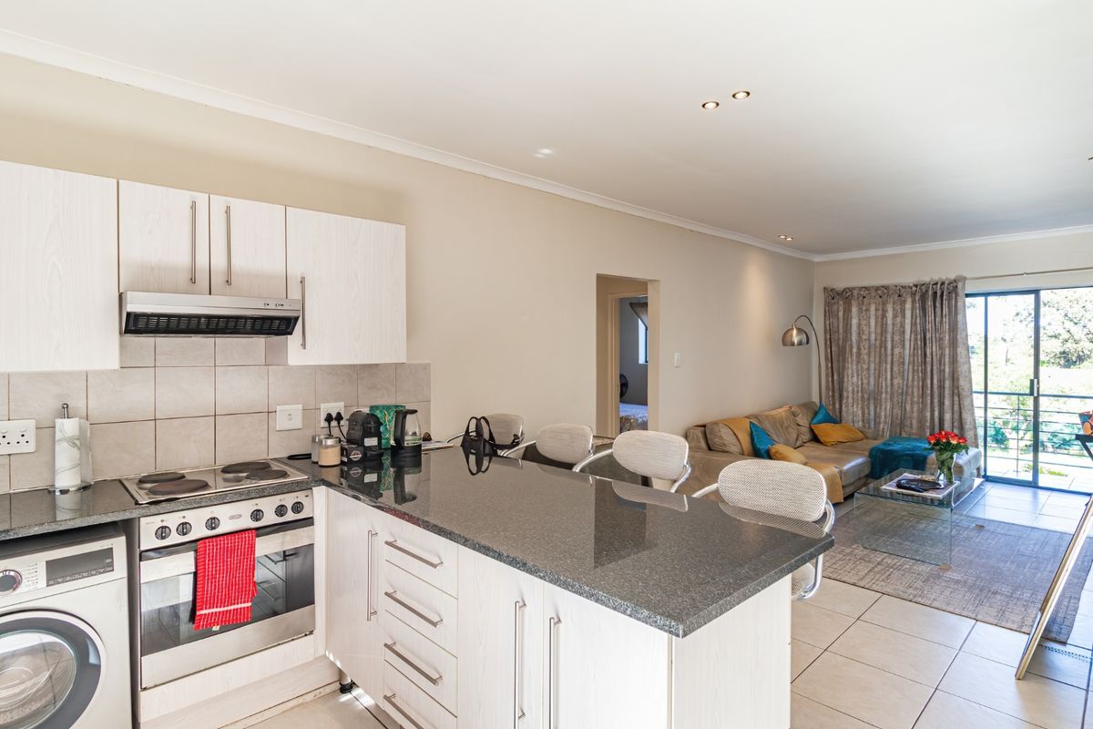 Apartment For Sale In Port Elizabeth - Photo 3