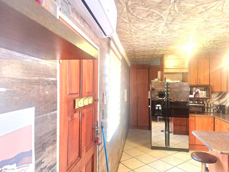 Townhouse For Sale In Midrand - Photo 9