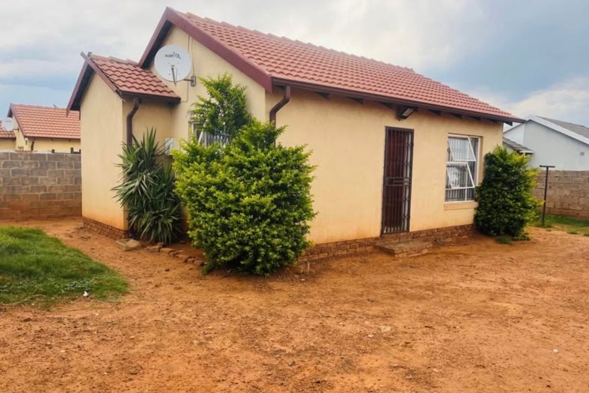 House For Sale In Soweto - Photo 3