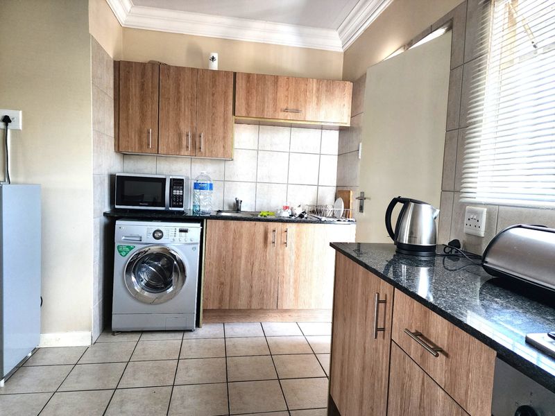 Apartment Rental Monthly In Sandton - Photo 9