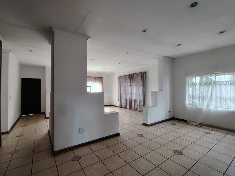 House For Sale In Alberton - Photo 10