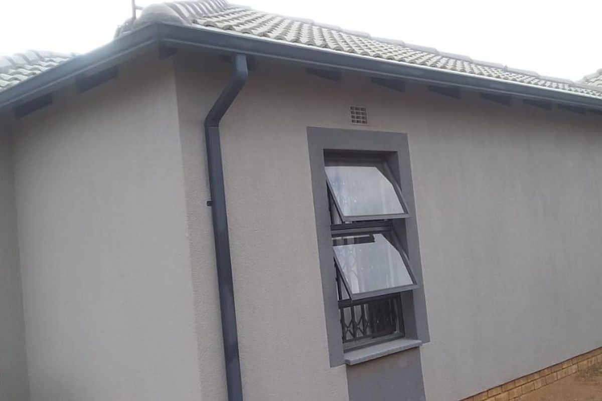 House For Sale In Springs - Photo 3