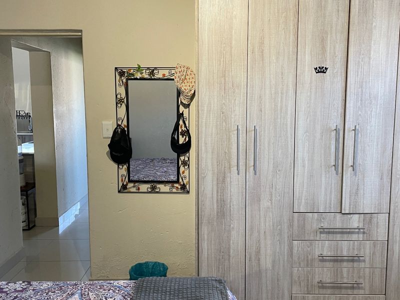 Townhouse For Sale In Benoni - Photo 7