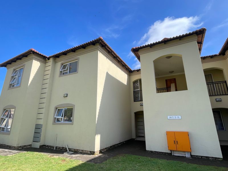 Townhouse For Sale In Benoni - Photo 2