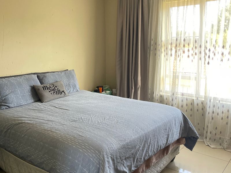 Townhouse For Sale In Benoni - Photo 3