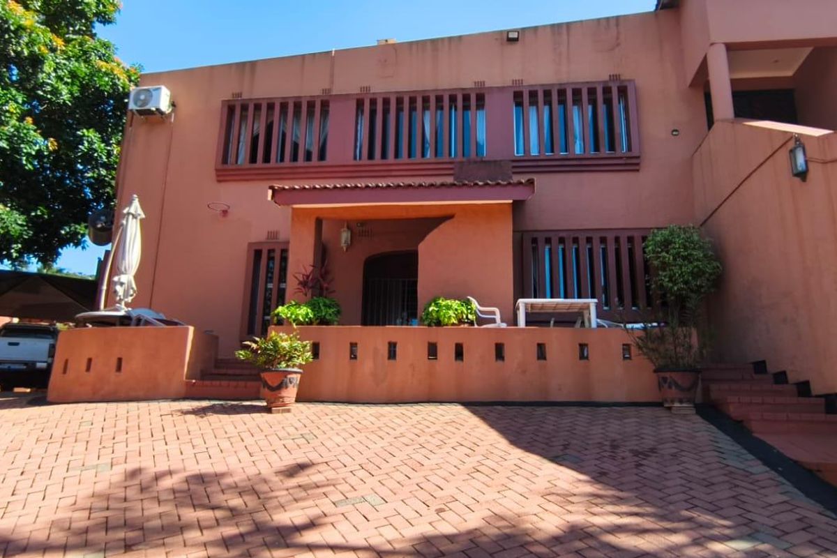 Apartment Rental Monthly In Trafalgar - Photo 2