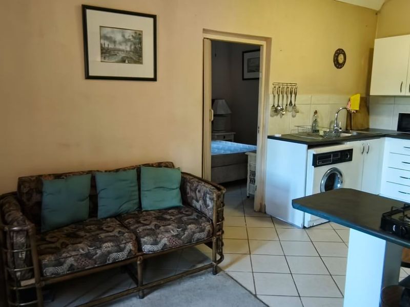 Apartment Rental Monthly In Trafalgar - Photo 5