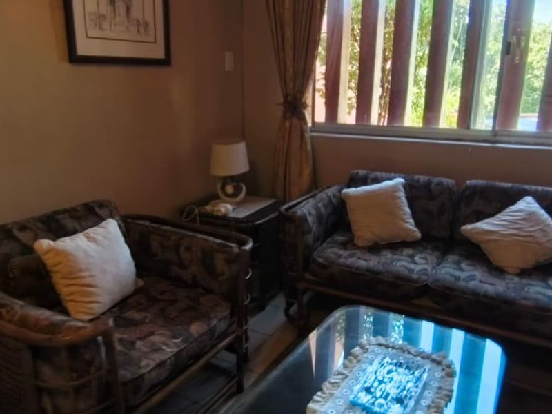 Apartment Rental Monthly In Trafalgar - Photo 2