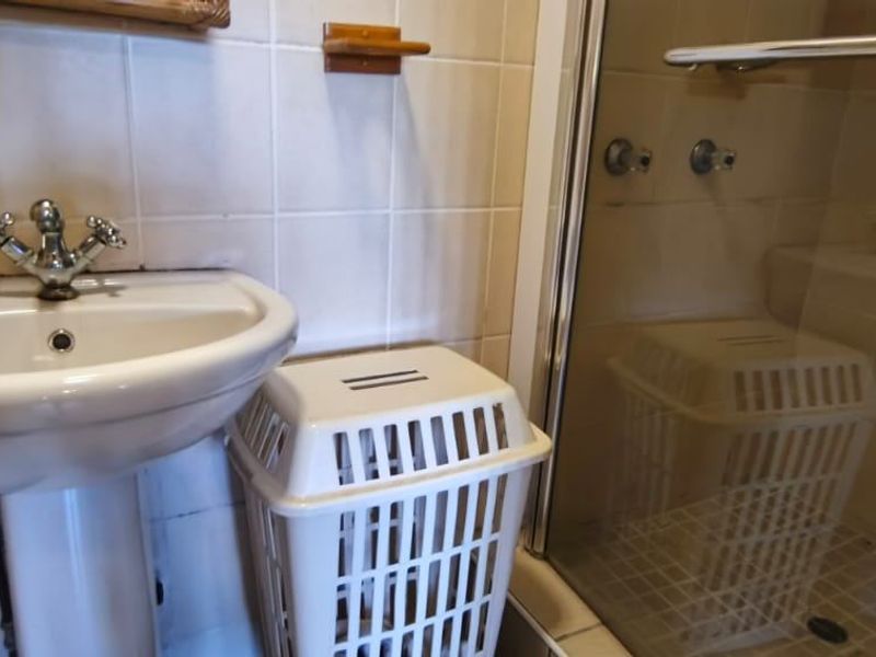 Apartment Rental Monthly In Trafalgar - Photo 7