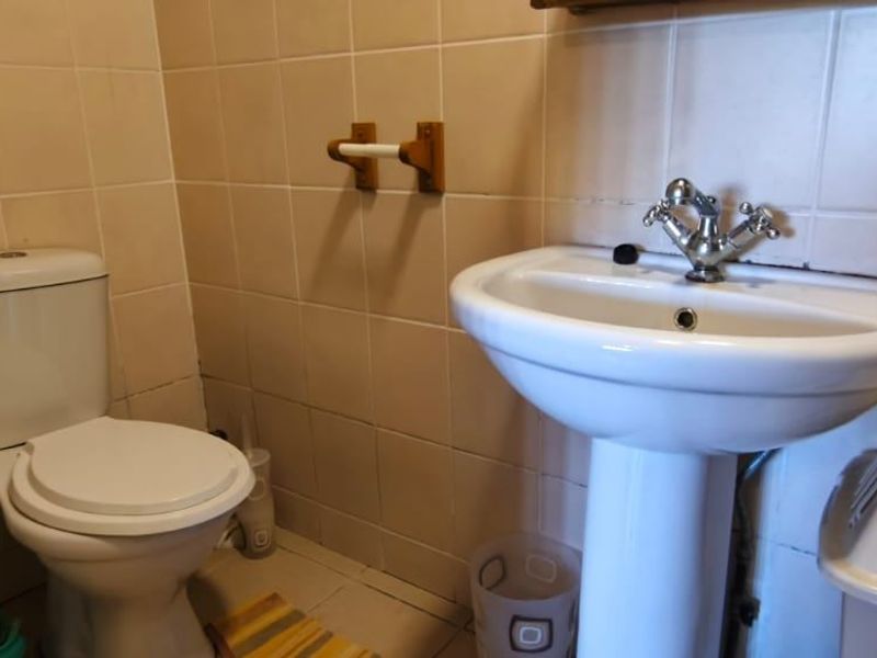 Apartment Rental Monthly In Trafalgar - Photo 6