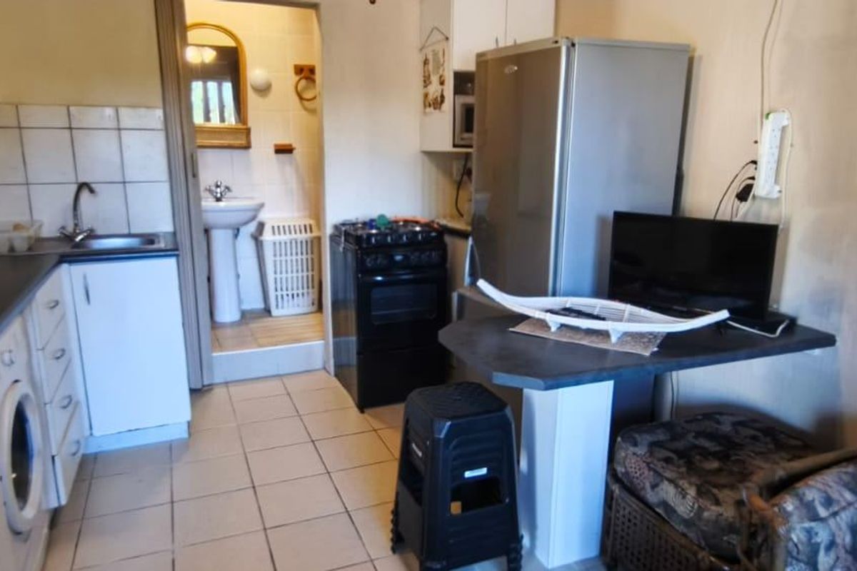 Apartment Rental Monthly In Trafalgar - Photo 3