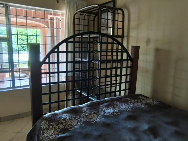 Apartment Rental Monthly In Trafalgar - Photo 9