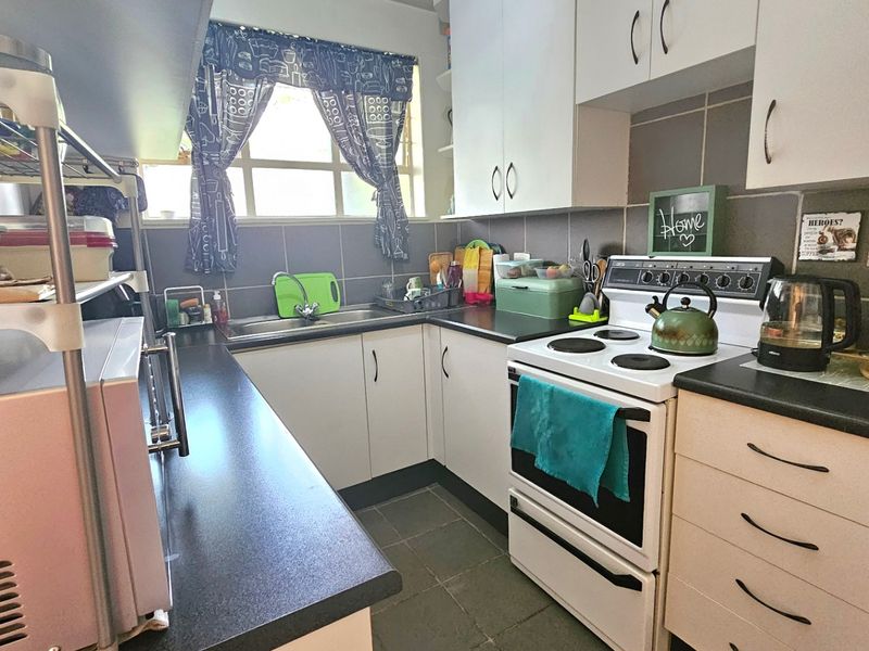 Apartment For Sale In Edenvale - Photo 10