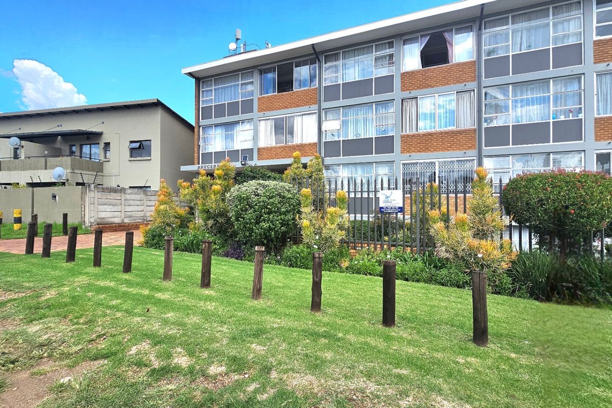 Apartment For Sale In Edenvale - Photo 2