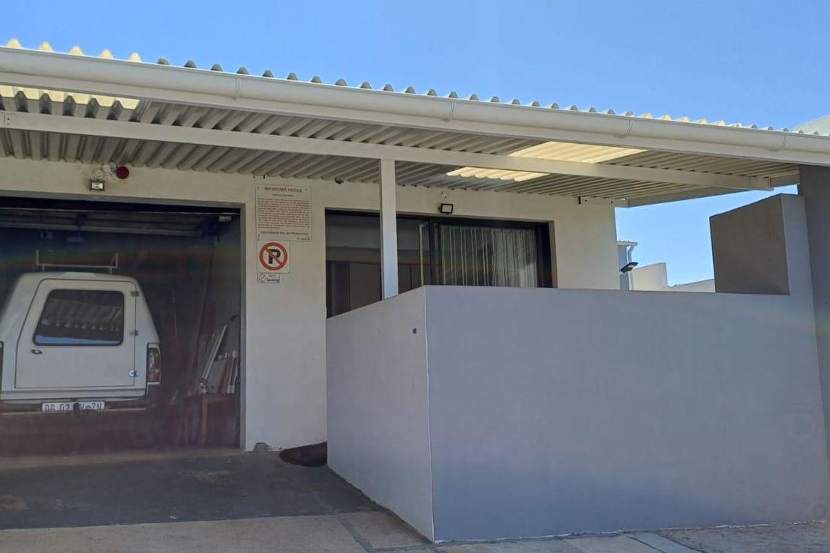 Apartment Rental Monthly In Port Shepstone - Photo 3