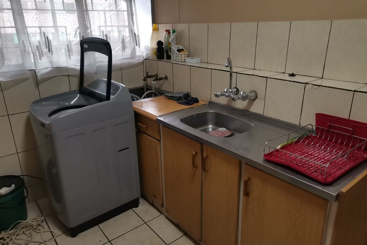 Apartment For Sale In Pretoria - Photo 5