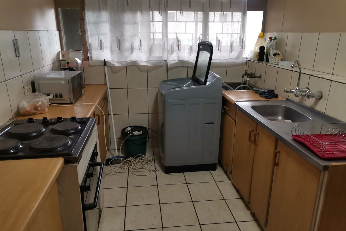 Apartment For Sale In Pretoria - Photo 4