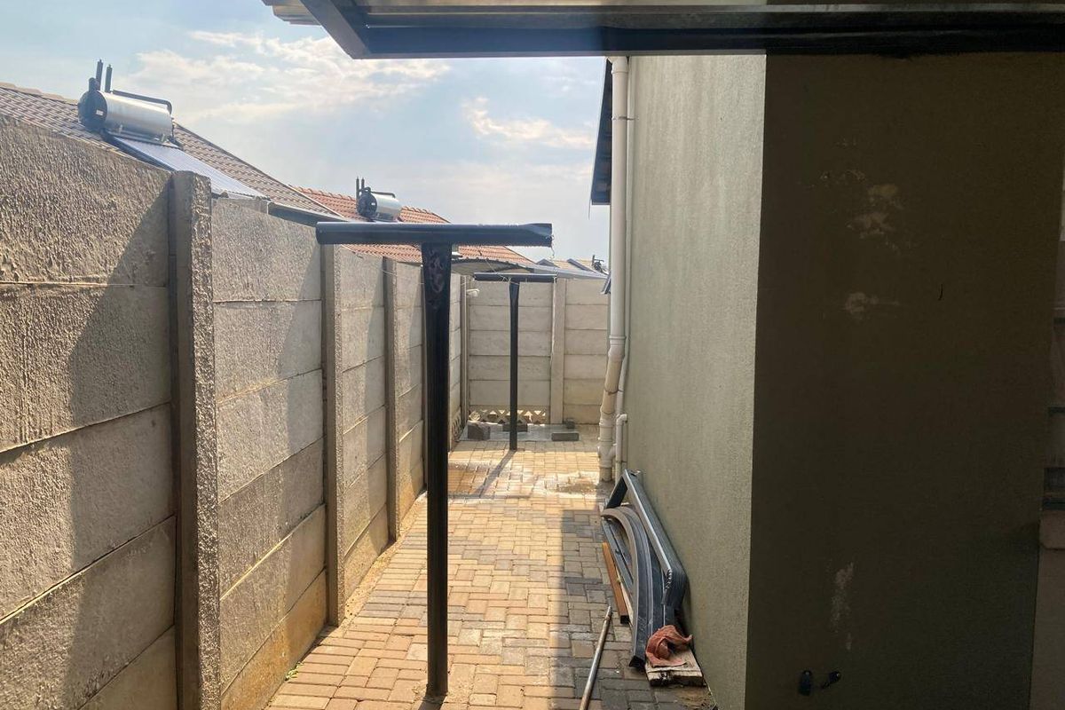 House For Sale In Alberton - Photo 4