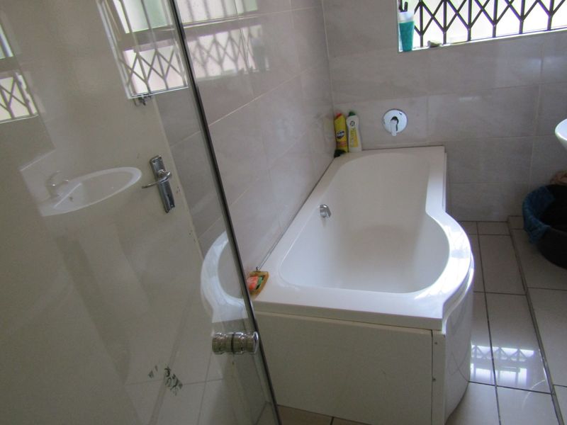 House For Sale In Johannesburg - Photo 9