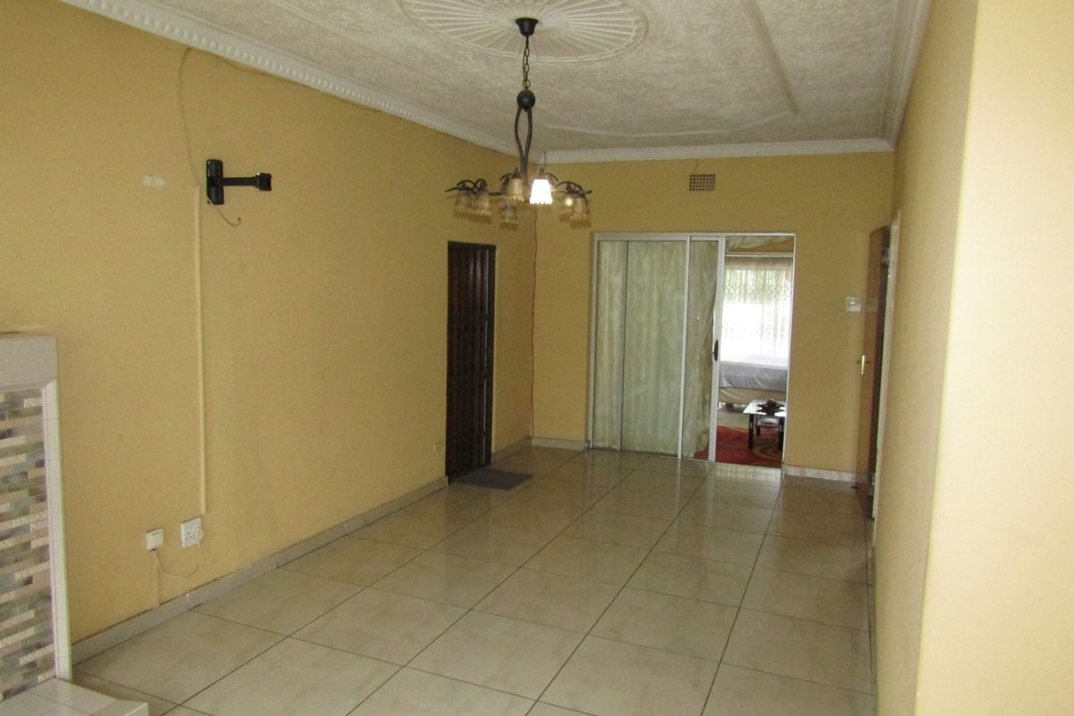 House For Sale In Johannesburg - Photo 3