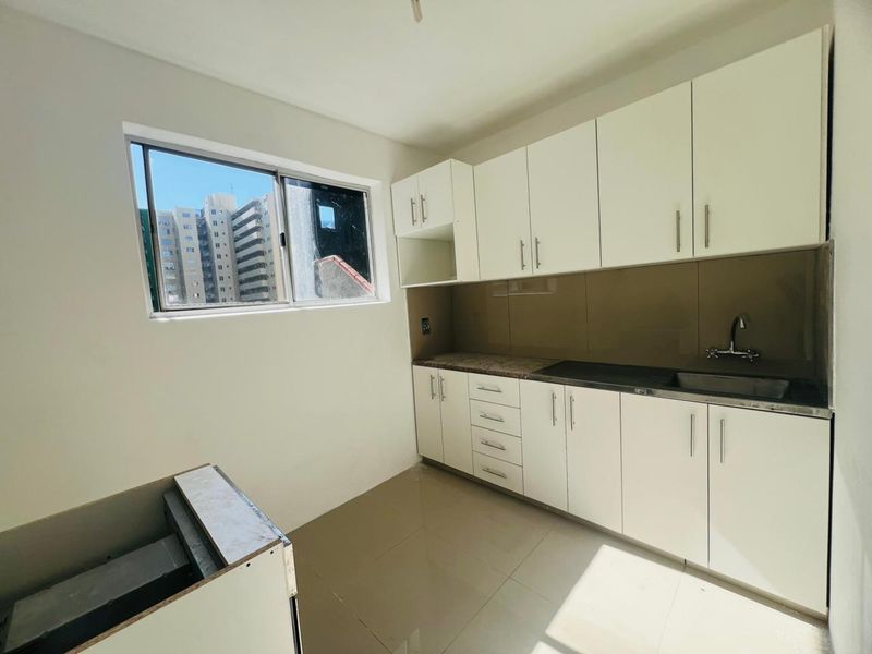 Apartment For Sale In Durban - Photo 3