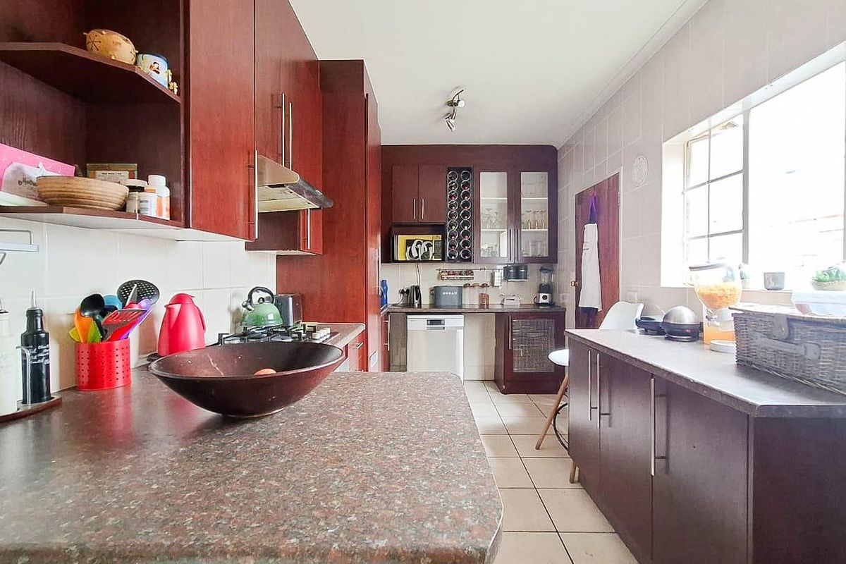Townhouse For Sale In Roodepoort - Photo 4