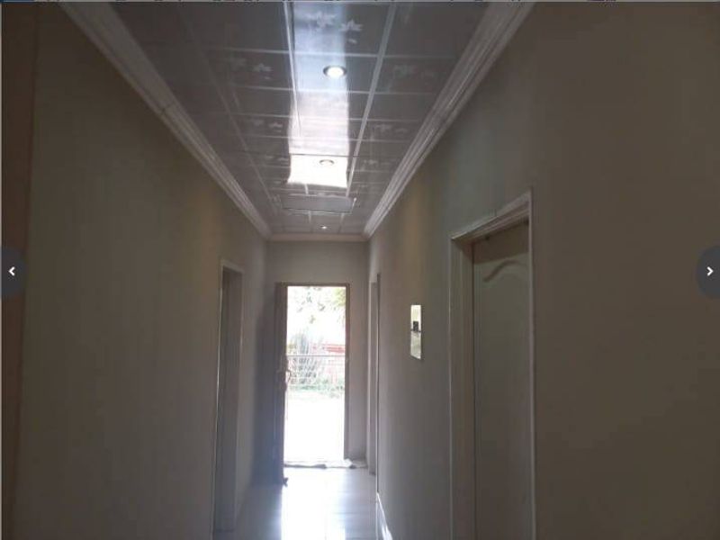 House For Sale In Johannesburg - Photo 8