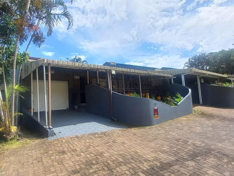 Townhouse For Sale In Margate - Photo 1